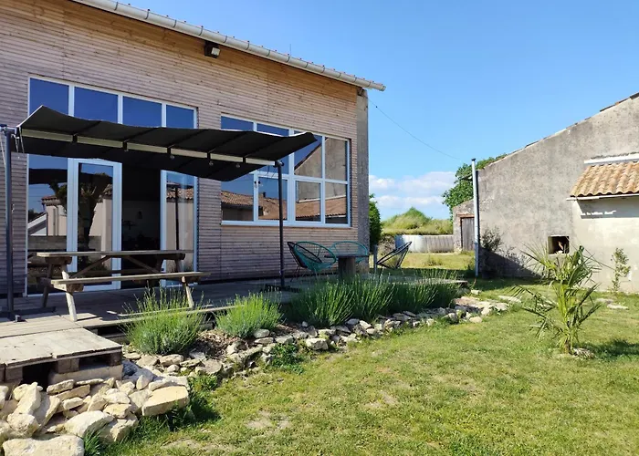 à La Campagne La Grange Le Glorit *